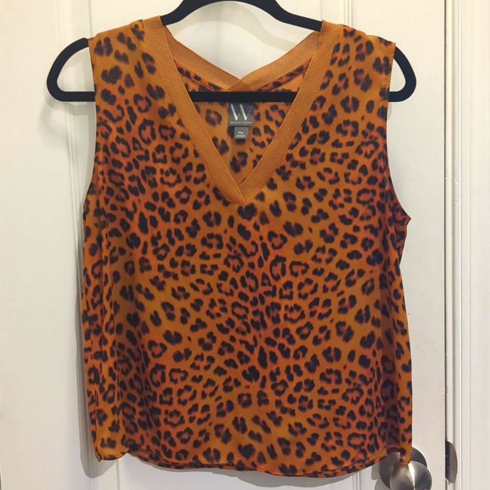 Worthington Leopard‎ Tank Size Medium Petite V Neck